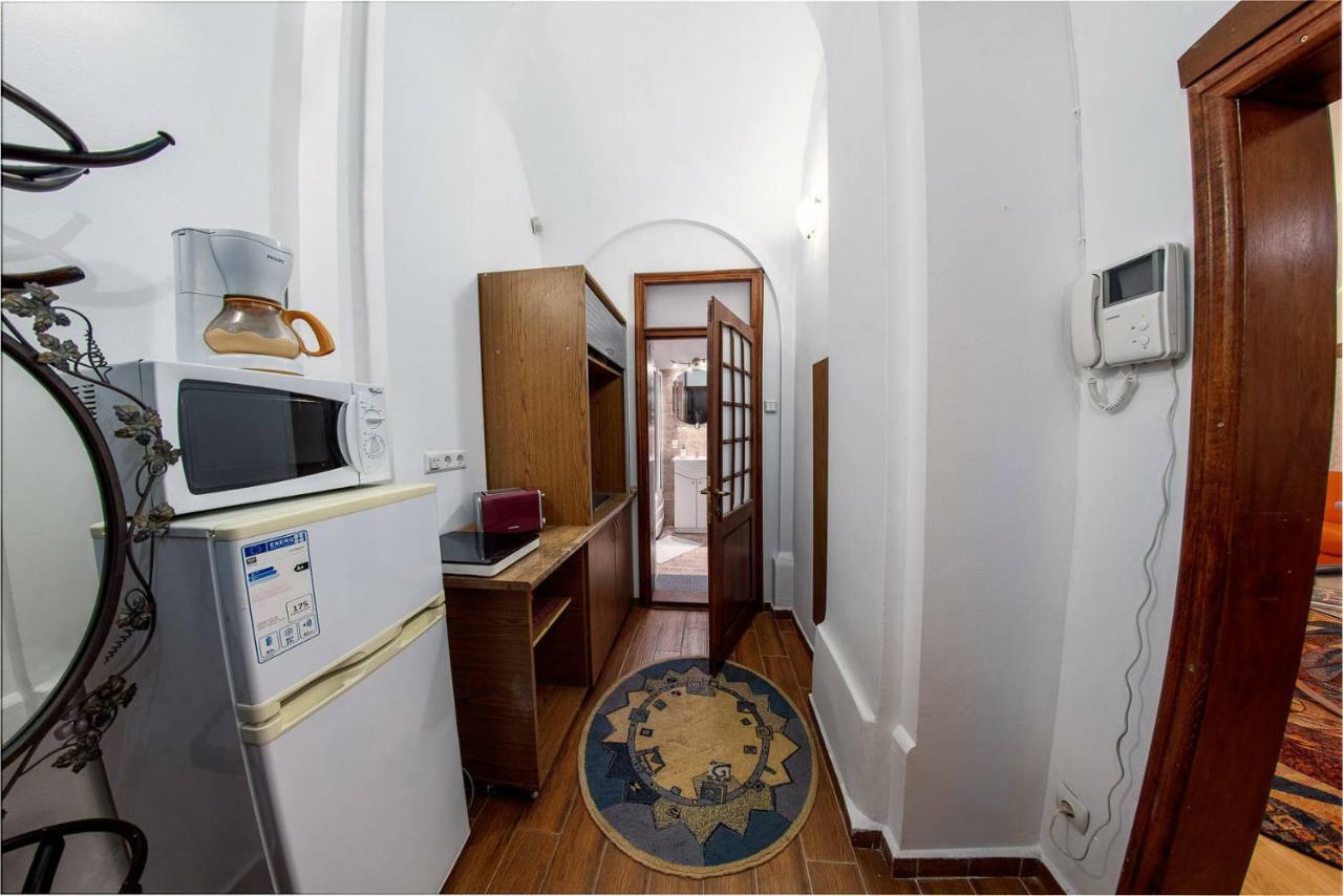 Ada Old Town Apartments 3 Брашов Экстерьер фото